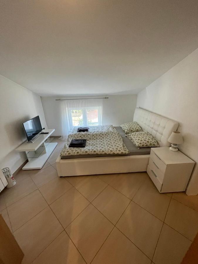 Apartments Christine Umag Ngoại thất bức ảnh